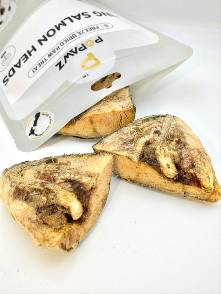 FREEZE DRIED KING SALMON HEADS